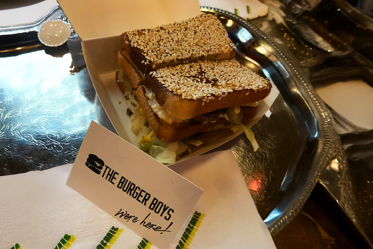 Paindemie | De Besmette BurgerBoys